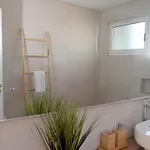 Olive House - 4 Bedrooms Holiday home Gafanha da Nazare