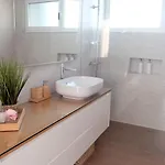 Olive House - 4 Bedrooms Holiday home *