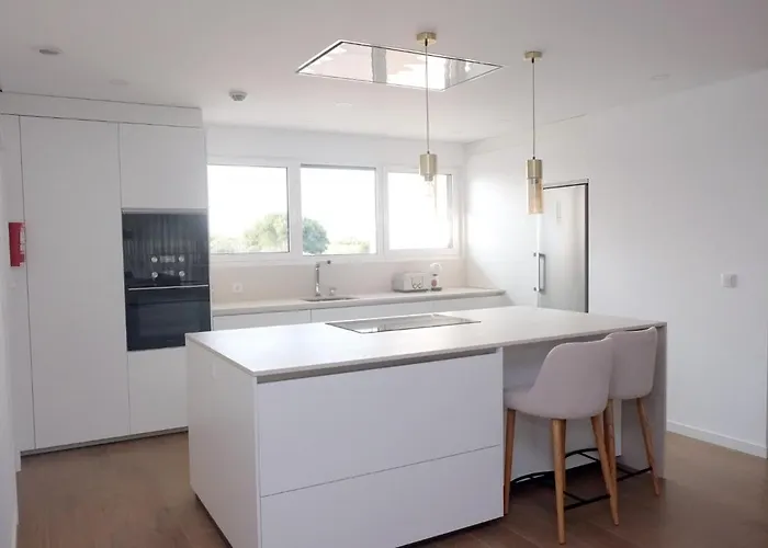 Olive House - 4 Bedrooms Ferienhaus